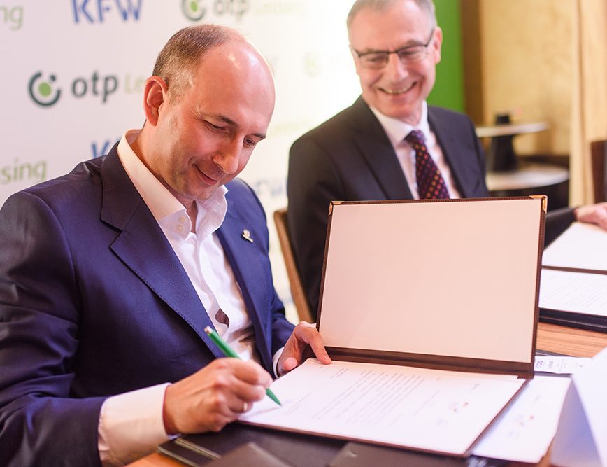 За дорученням німецького уряду KfW надає ОТП Лізинг субординований кредит у розмірі 17 млн. Доларів для аграрної програми.